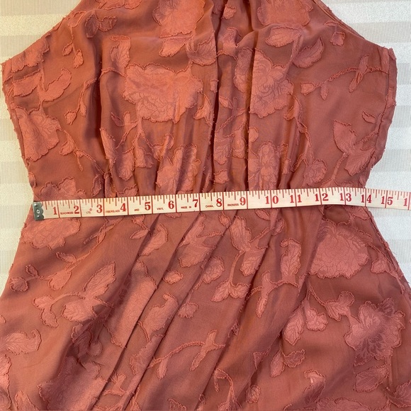 NWT Lulus Chic Demeanor Rusty Rose Floral Jacquard Halter Mini Dress Sz S - Picture 6 of 16